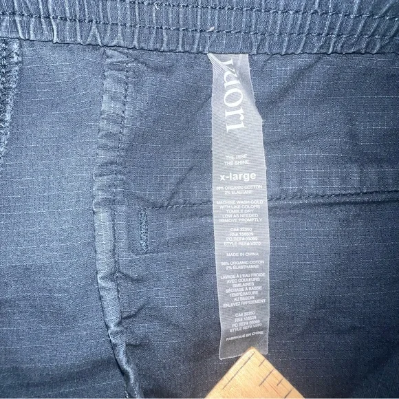 Vuori Ripstop Shorts Mens XL washed navy blue Zip Pocket distressed fade - Picture 10 of 10